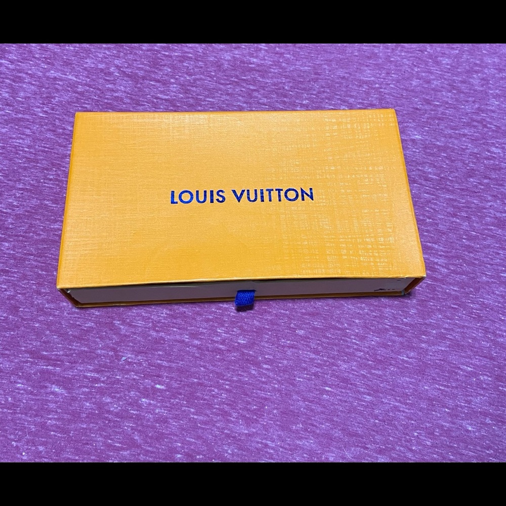 Blue wallet